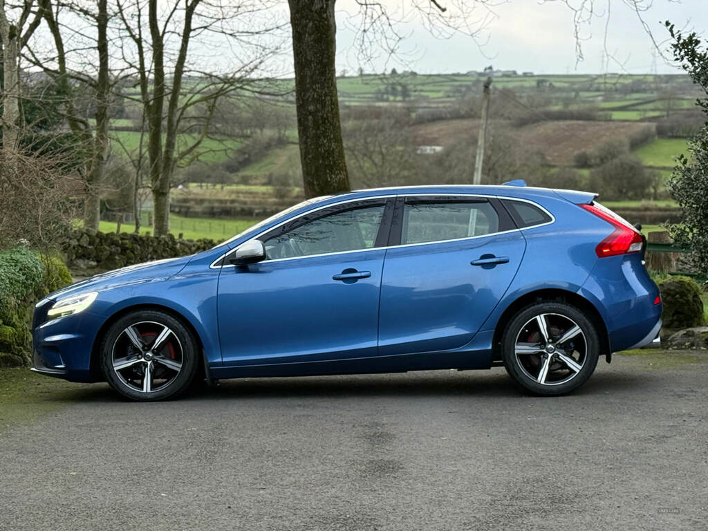 Volvo V40 D2 120 R Design Nav Plus CE67FAU Blue #6
