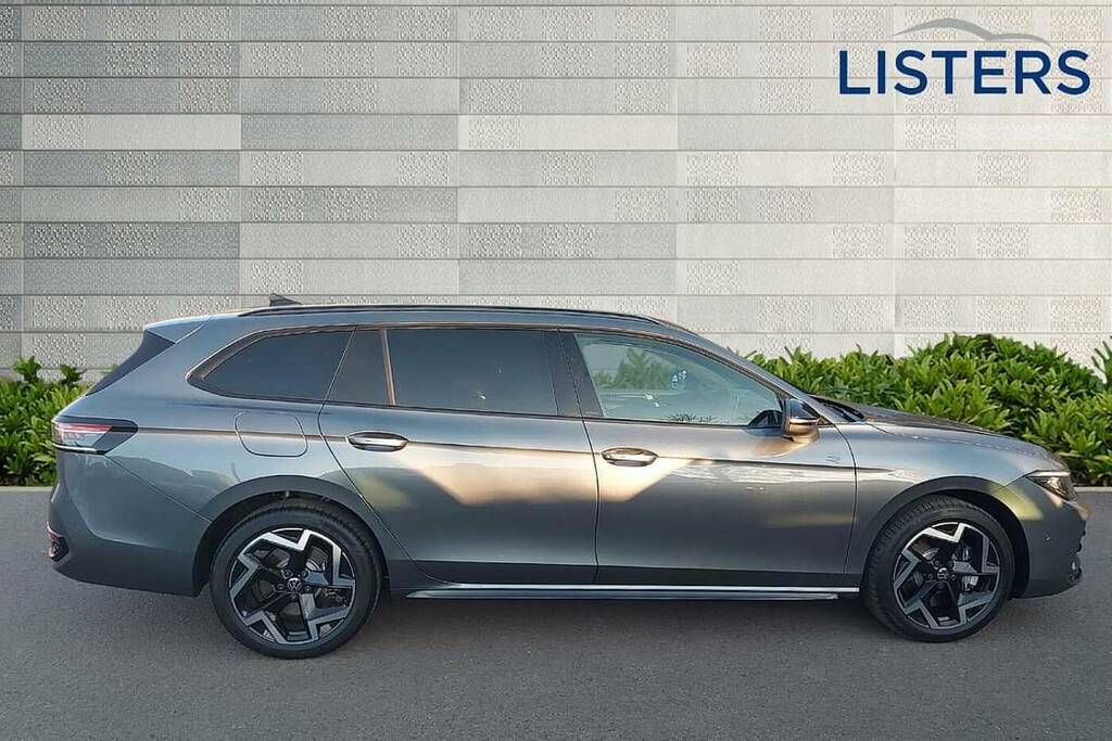 Volkswagen Passat 1.5 Tsi Ehybrid 272 R-line Dsg Grey #4