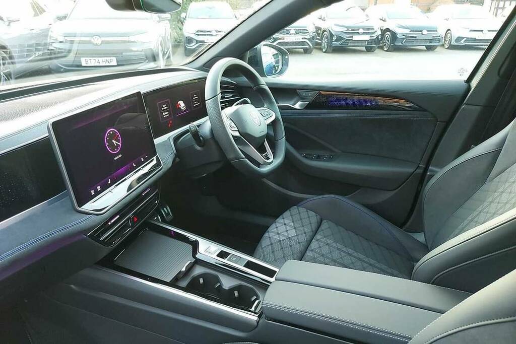 Volkswagen Passat 1.5 Tsi Ehybrid 272 R-line Dsg Grey #2