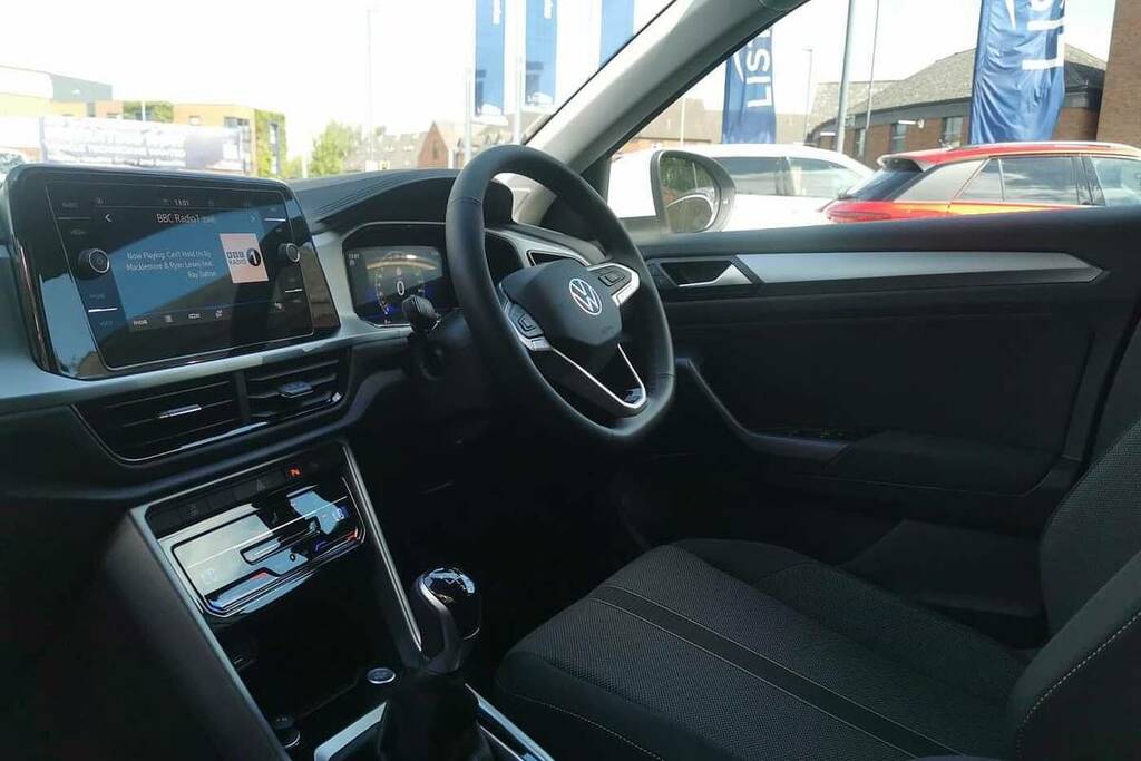 Volkswagen T-Roc 1.5 Tsi Match VK25OTJ White #2