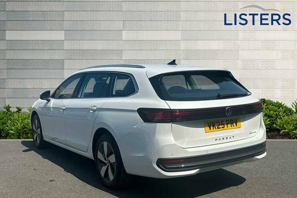 Volkswagen Passat 1.5 Tsi Ehybrid Life Dsg VK25PRV White #3