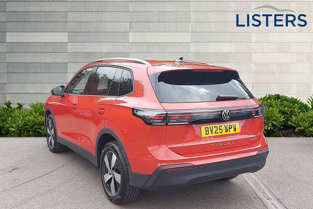 Volkswagen Tiguan 1.5 Tsi Ehybrid Match Dsg BV25WPW Red #3