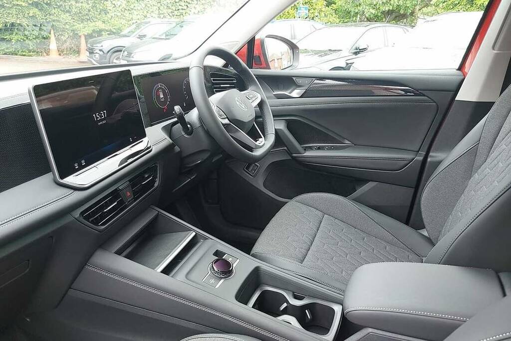 Volkswagen Tiguan 1.5 Tsi Ehybrid Match Dsg BV25WPW Red #2