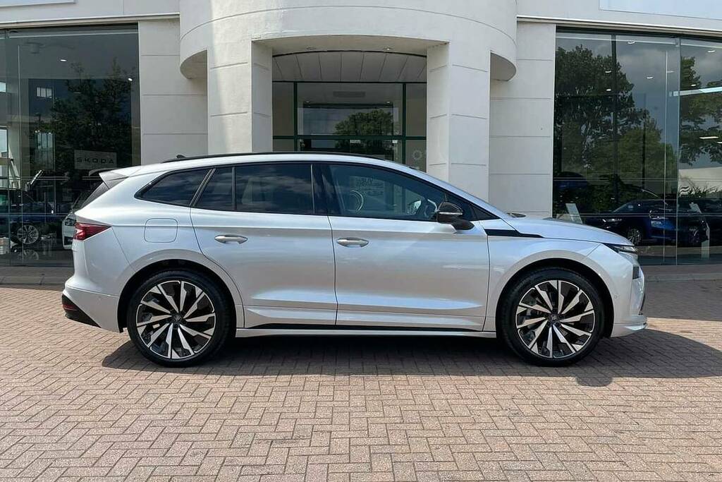 Skoda ENYAQ 210Kw 85X Sportline 82Kwh 4X4 BD25UGE Silver #4