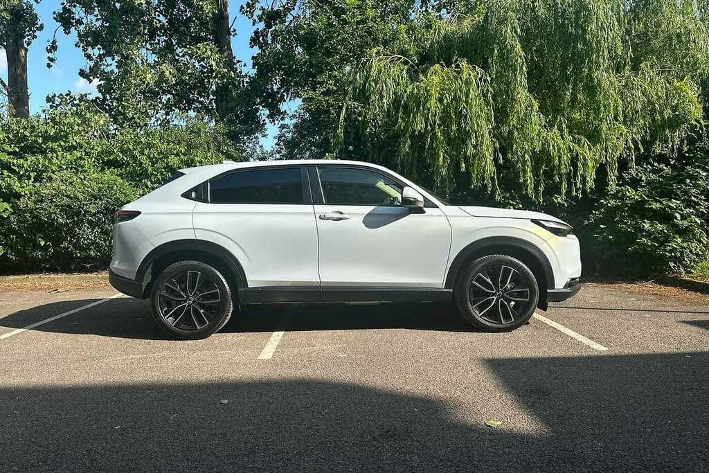 Honda Hr-V 1.5 Ehev Elegance Cvt KP25EVV White #5