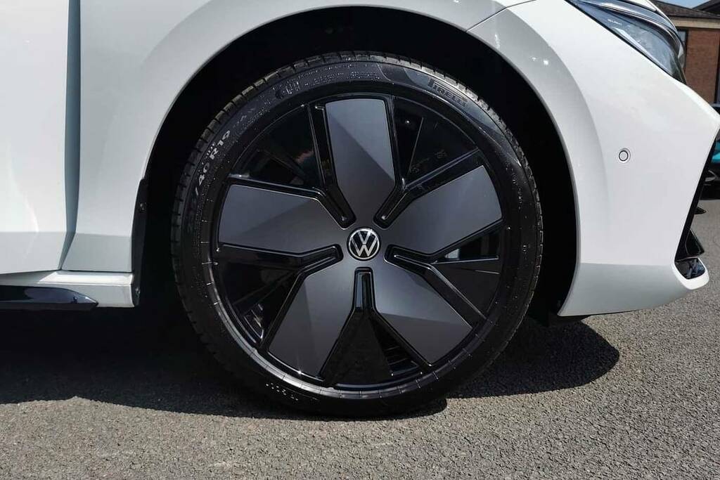 Volkswagen Passat 1.5 Tsi Ehybrid R-line Dsg VN25JPV Black #5