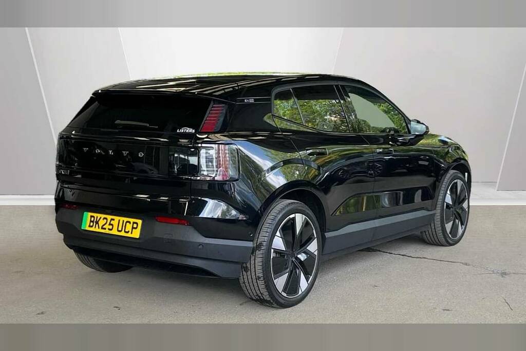 Volvo EX30 315Kw Twin Motor Performance Ultra 69Kwh Black