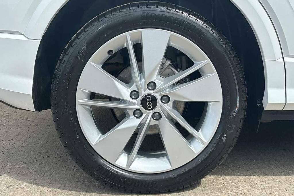 Audi Q2 35 Tfsi S Line S Tronic VO25UYB White #5