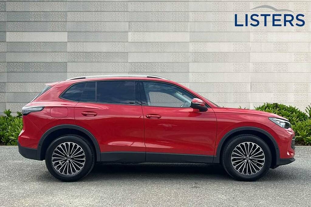 Volkswagen Tiguan 1.5 Etsi 150 Match Dsg FH25UVU Red #4