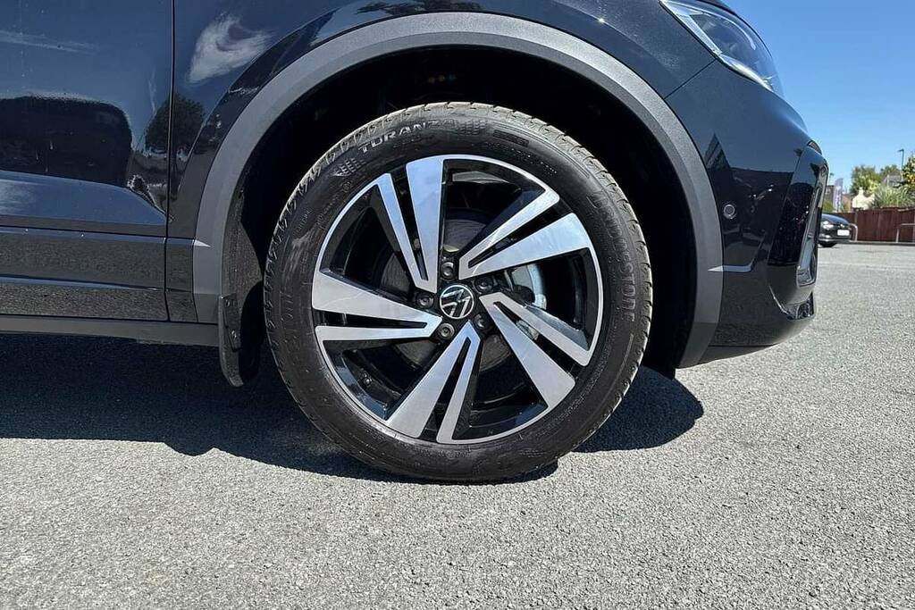 Volkswagen T-Roc 1.5 Tsi R-line VN25PYU Black #5