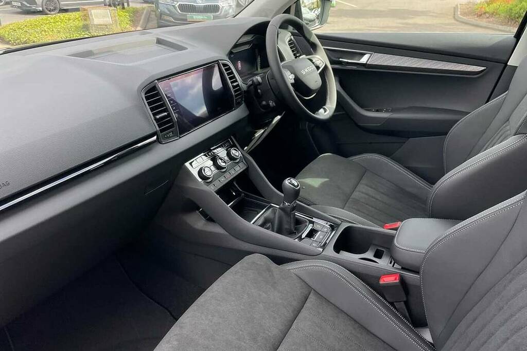 Skoda Karoq 1.0 Tsi 116 Se L Edition BP25OXV Black #2