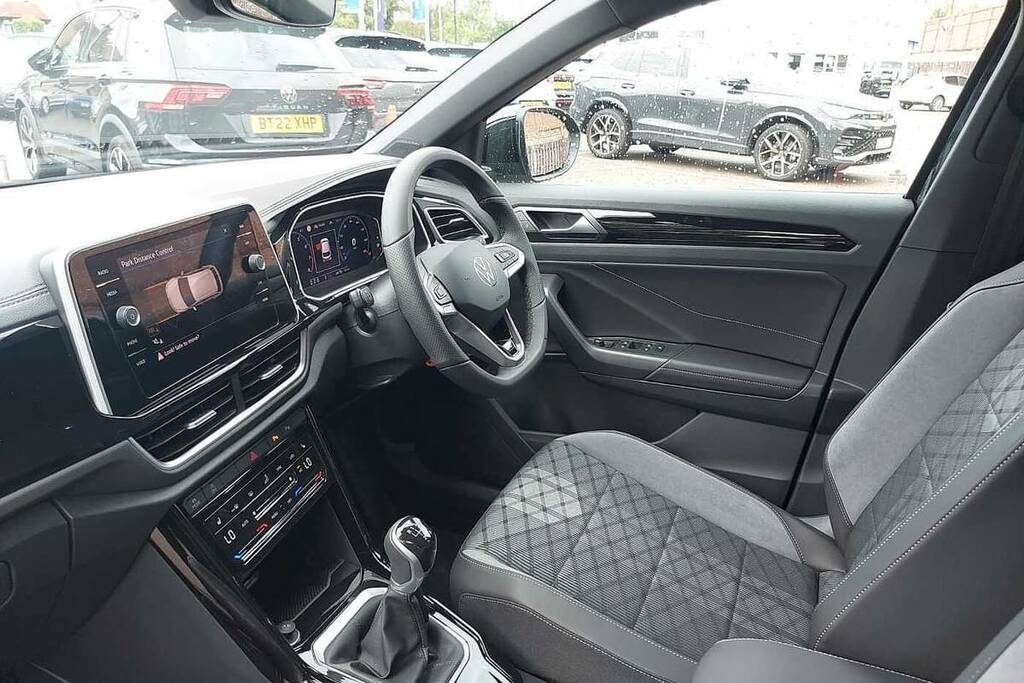 Volkswagen T-Roc 1.5 Tsi R-line BJ25XHO Black #2