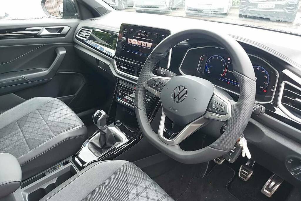 Volkswagen T-Roc 1.5 Tsi R-line BJ25XHO Black #6