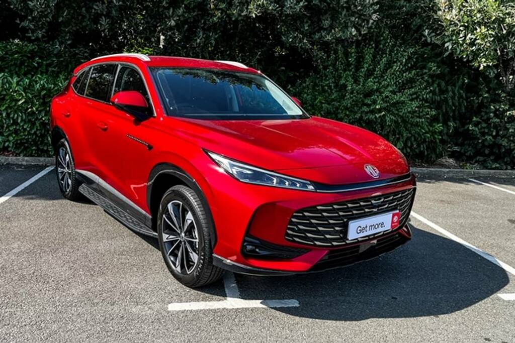 MG HS 1.5 T-gdi Phev Se Red