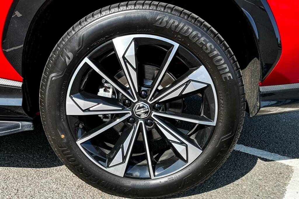 MG HS 1.5 T-gdi Phev Se KW25CVY Red #3