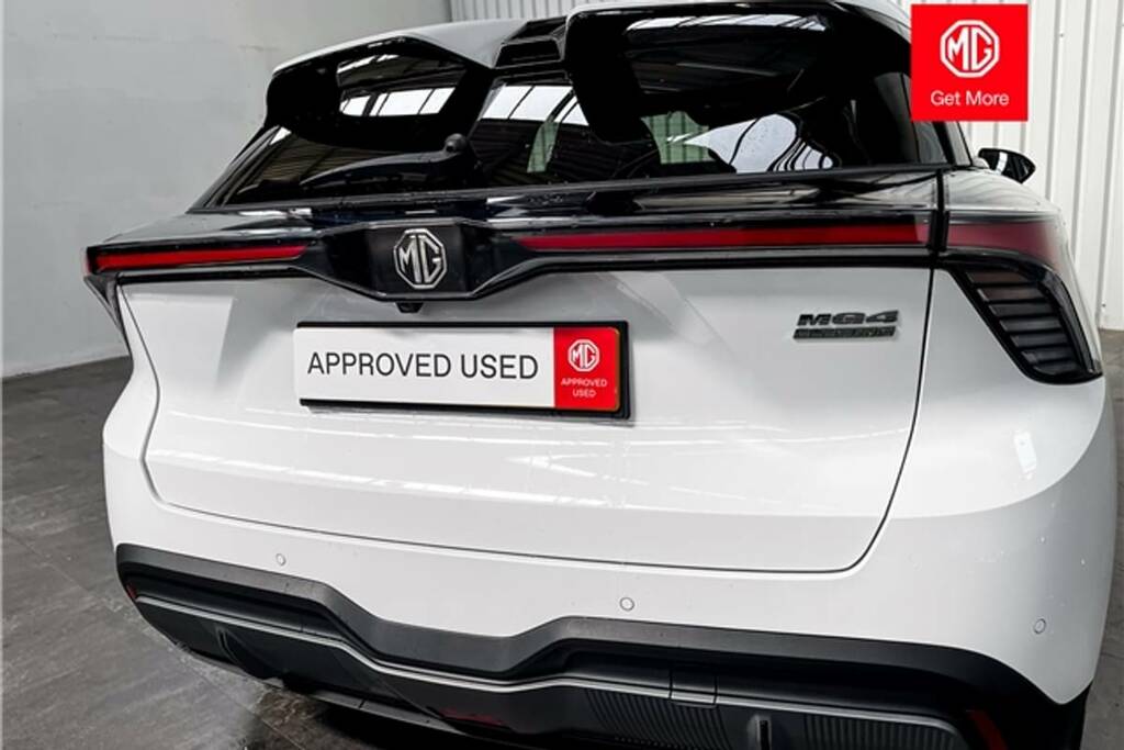 MG MG4 180Kw Trophy Ev Extended Range 77Kwh BL25HZG White #6