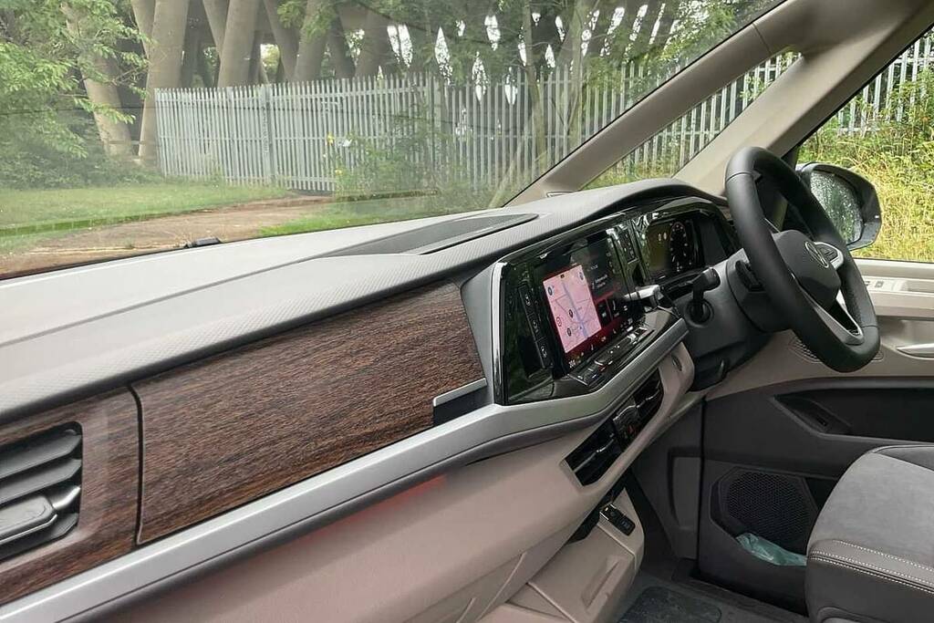 Volkswagen Multivan 2.0 Tdi Style Lwb Dsg BW25UHF Red #2