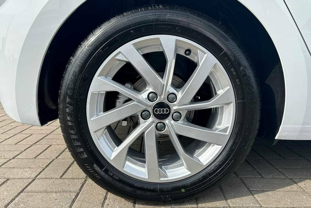 Audi A1 30 Tfsi Sport VN25XFT White #5