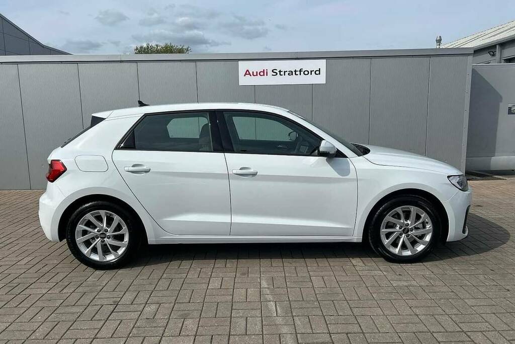 Audi A1 30 Tfsi Sport VN25XFT White #4