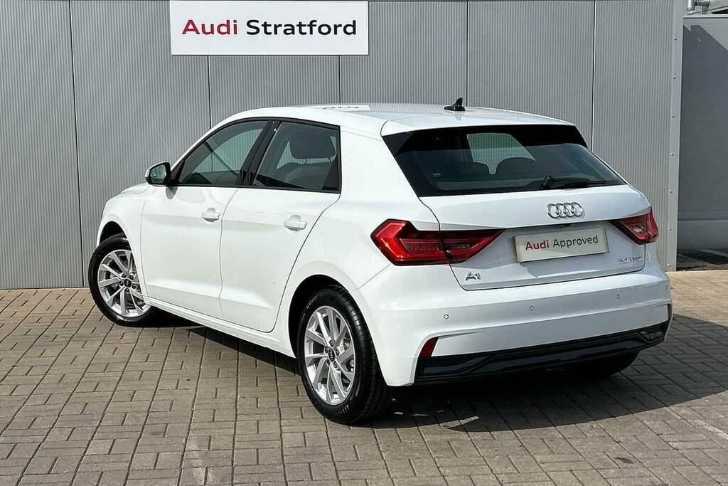 Audi A1 30 Tfsi Sport VN25XFT White #3