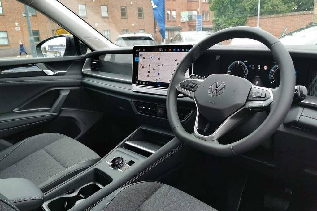 Volkswagen Tayron 1.5 Tsi Ehybrid Match Dsg6 VO25FGZ Black #6