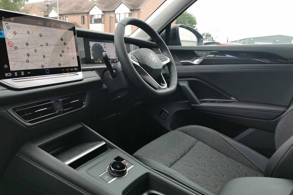 Volkswagen Tayron 1.5 Tsi Ehybrid Match Dsg6 VO25FGZ Black #2