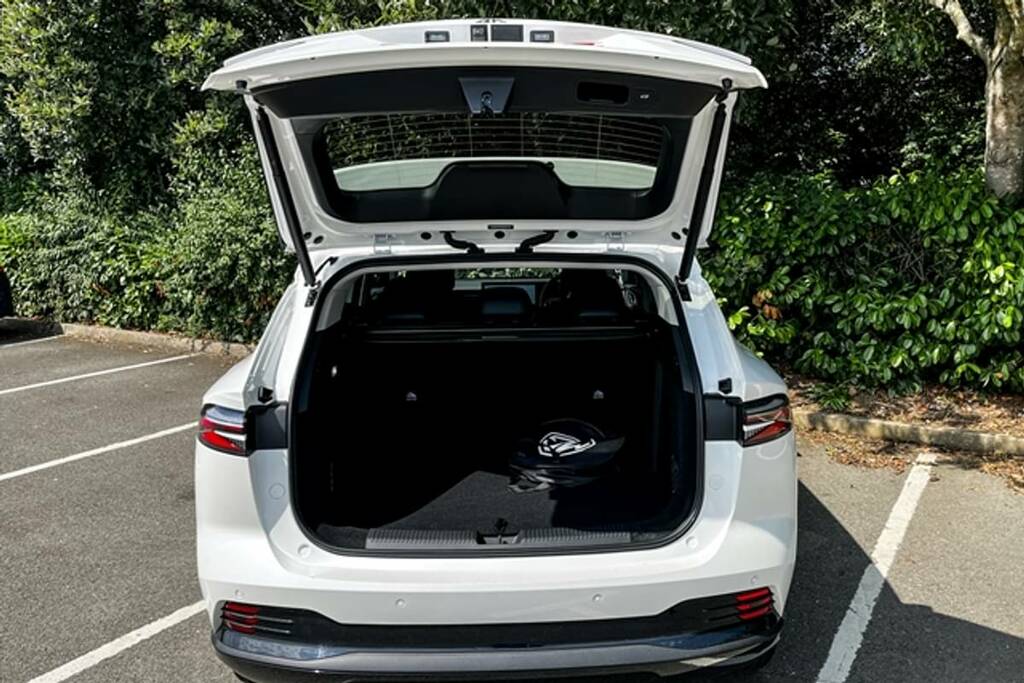 MG HS 1.5 T-gdi Phev Trophy KW25CWL White #6