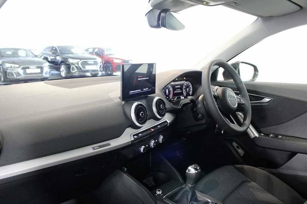 Audi Q2 30 Tfsi 116 Sport Grey #2