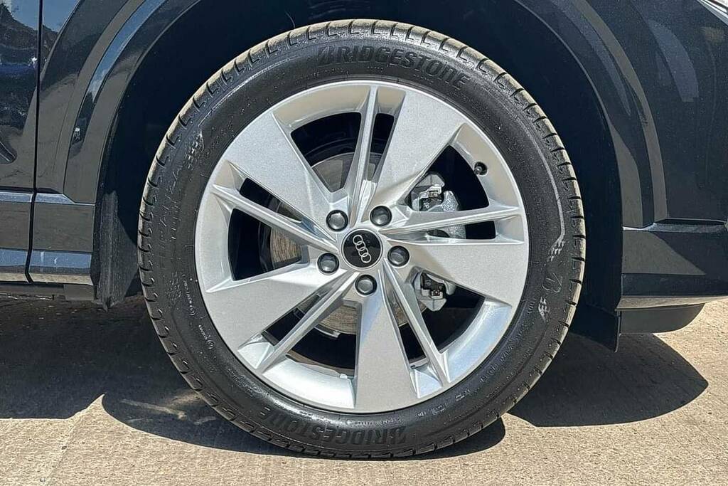 Audi Q2 30 Tfsi 116 S Line VN25PHU Black #5