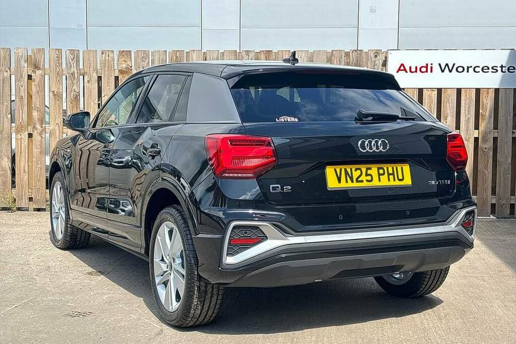 Audi Q2 30 Tfsi 116 S Line VN25PHU Black #3