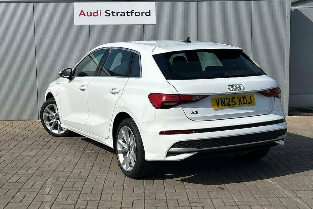 Audi A3 40 Tfsi E Sport S Tronic VN25XDJ White #3