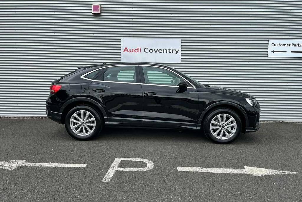 Audi Q3 35 Tfsi Sport S Tronic BJ25XRT Black #4