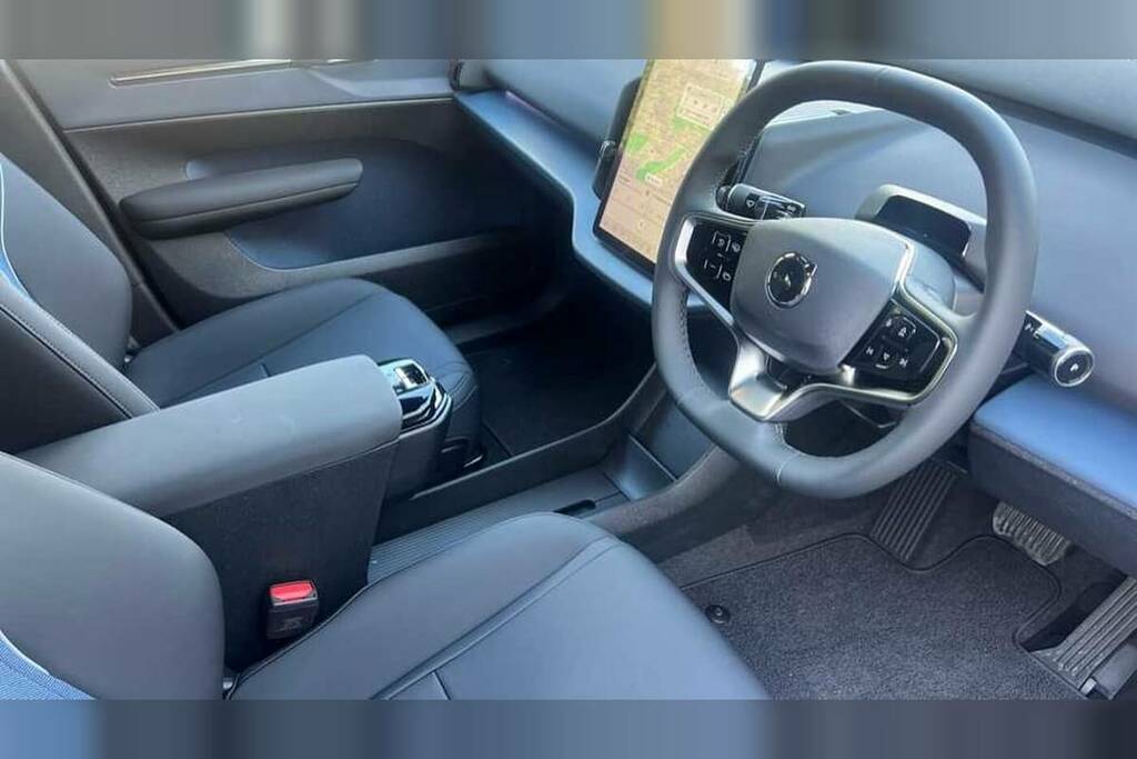 Volvo EX30 200Kw Sm Extended Range Plus 69Kwh VO75AUN Black #2