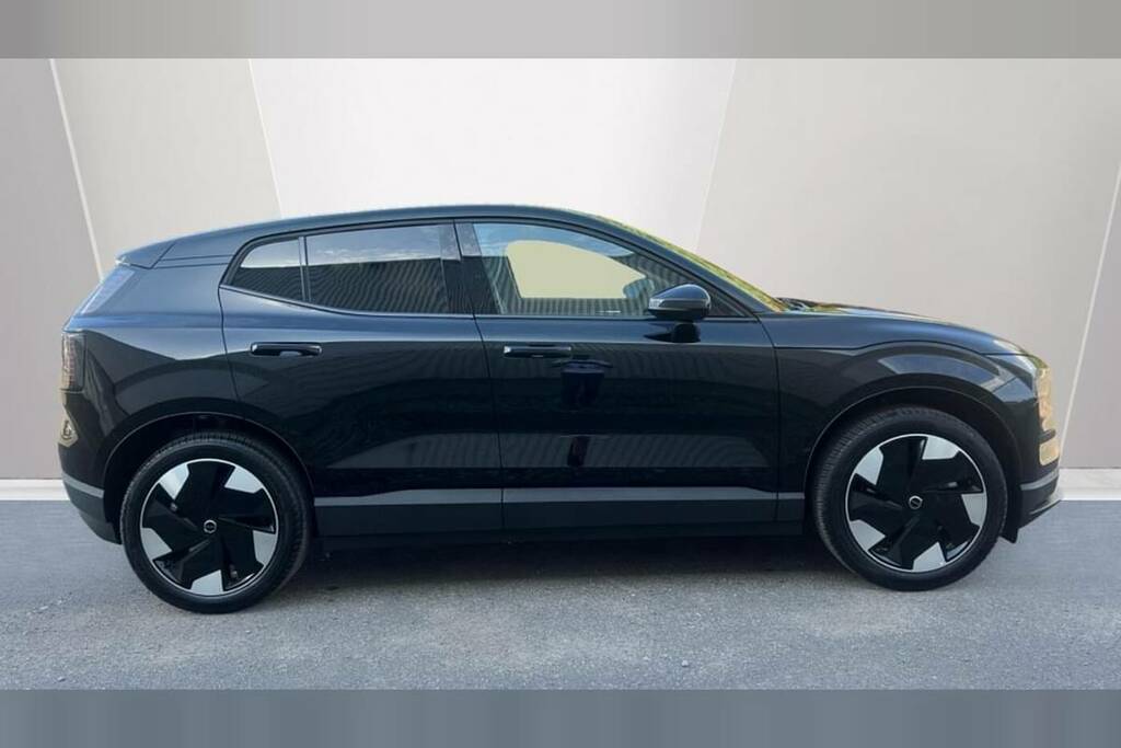 Volvo EX30 200Kw Sm Extended Range Plus 69Kwh VO75AUN Black #3