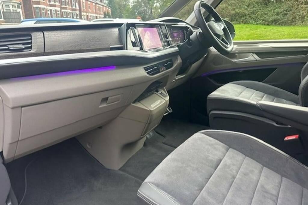 Volkswagen Multivan 1.4 Tsi Ehybrid Style Lwb Dsg Red #2