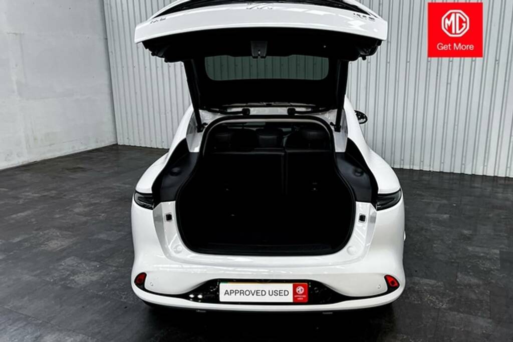 MG IM6 553Kw Launch Edition 100Kwh Awd White #4