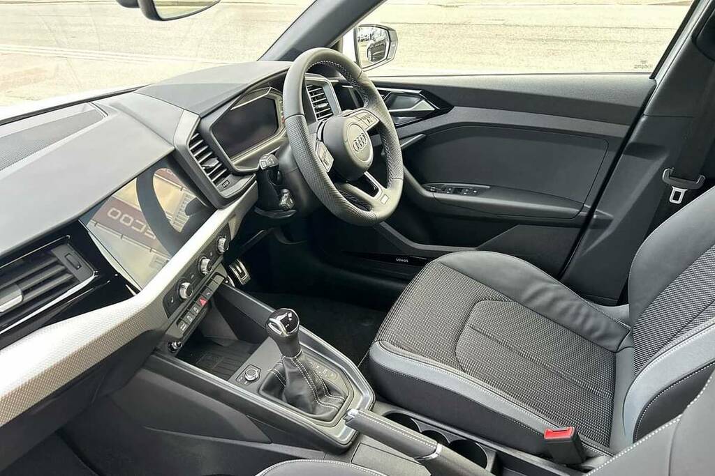 Audi A1 30 Tfsi S Line S Tronic VX75XFY White #2