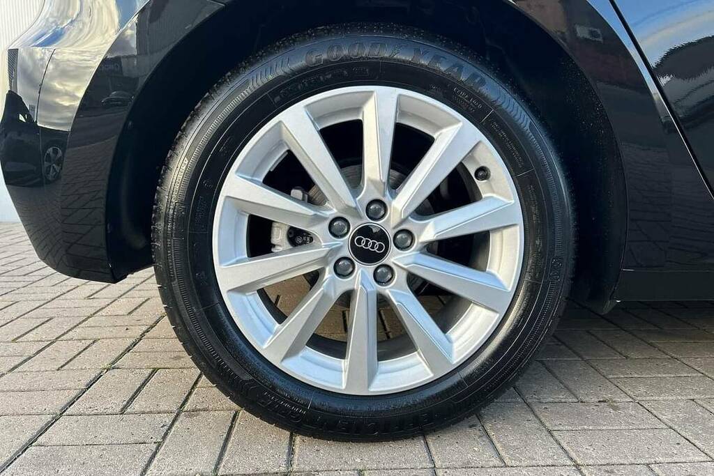Audi A1 30 Tfsi Sport VX75XEV Black #5