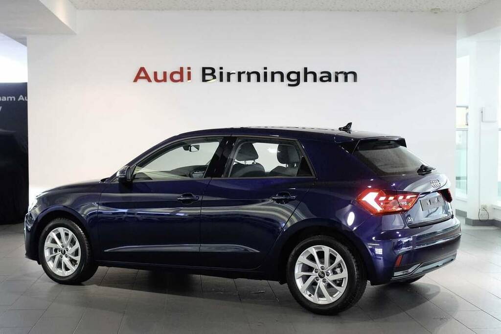 Audi A1 30 Tfsi Sport S Tronic BJ75CHZ Blue #3