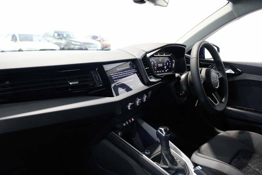 Audi A1 30 Tfsi Sport S Tronic BJ75CHZ Blue #2