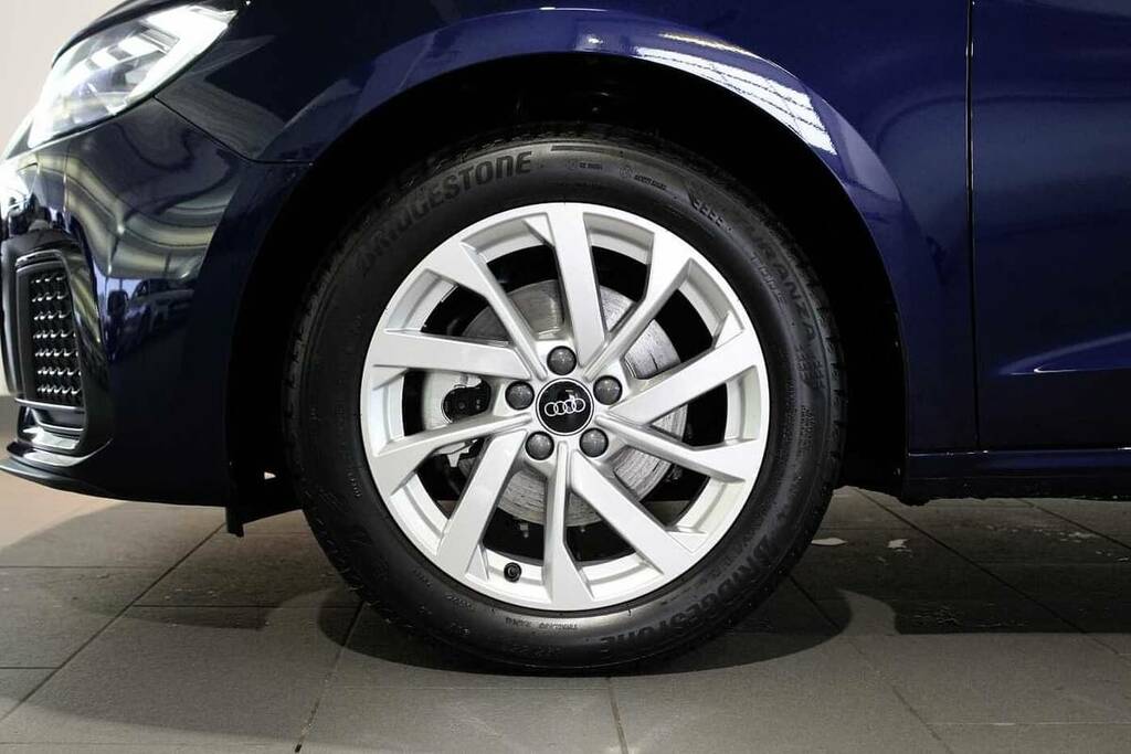 Audi A1 30 Tfsi Sport S Tronic BJ75CHZ Blue #5
