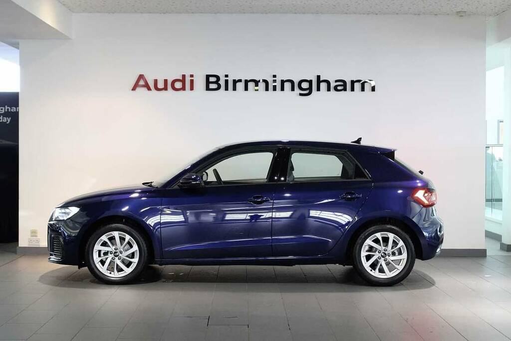 Audi A1 30 Tfsi Sport S Tronic BJ75CHZ Blue #4