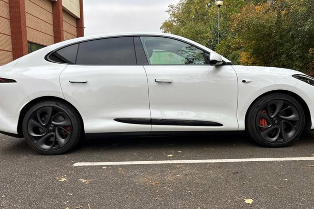 MG IM6 553Kw Launch Edition 100Kwh Awd White #5