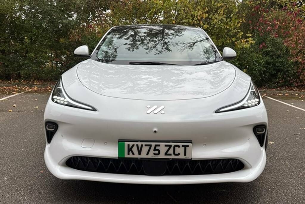 MG IM6 553Kw Launch Edition 100Kwh Awd White #4