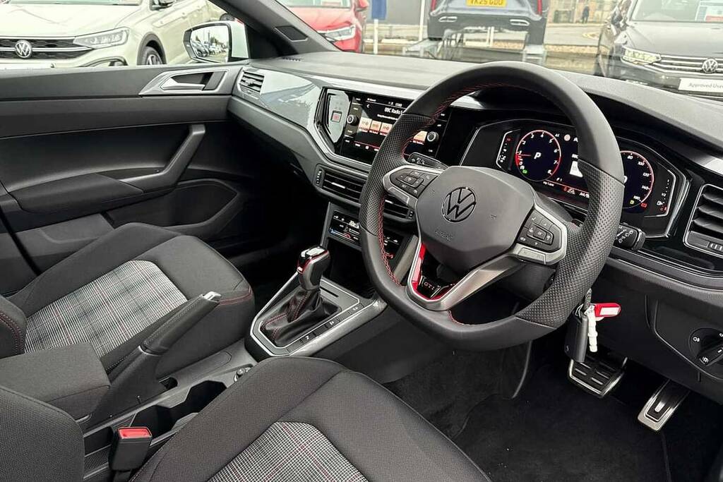 Volkswagen Polo 2.0 Tsi Gti Dsg VX75YWY White #6