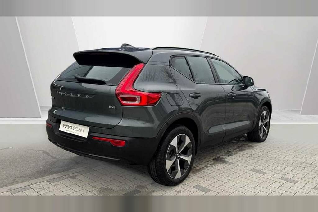 Volvo XC40 2.0 B4p Plus Dark VO75BVA  #2