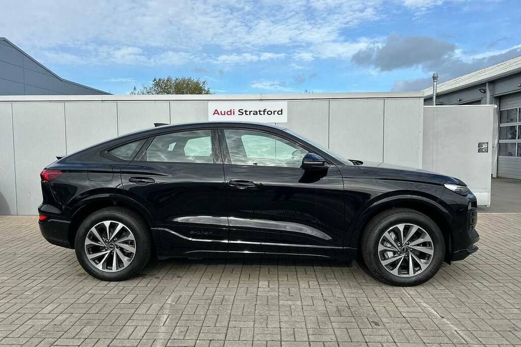 Audi Q6 E-Tron 225Kw Performance 100Kwh Sport Black #4