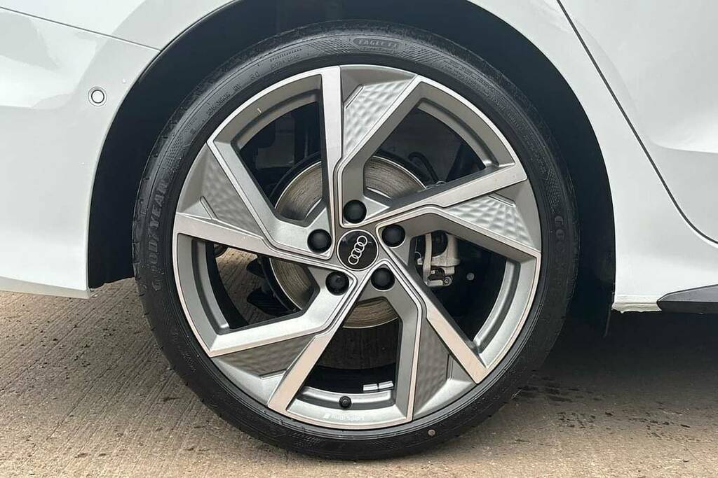 Audi A3 2.0 Tdi 150 Black Edition S Tronic VK75TXY White #5