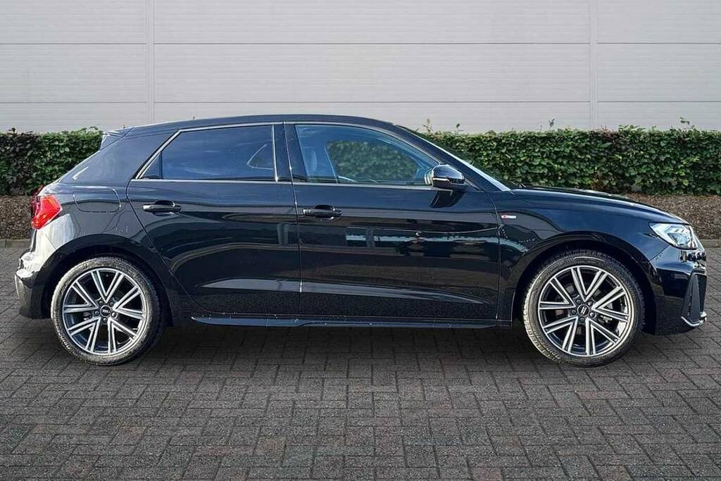 Audi A1 30 Tfsi S Line VK75USG Black #4