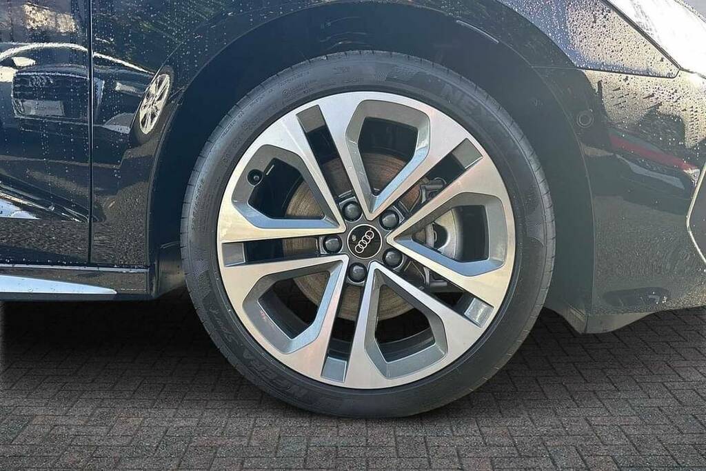 Audi A3 40 Tfsi E S Line S Tronic VK75MKU Black #5